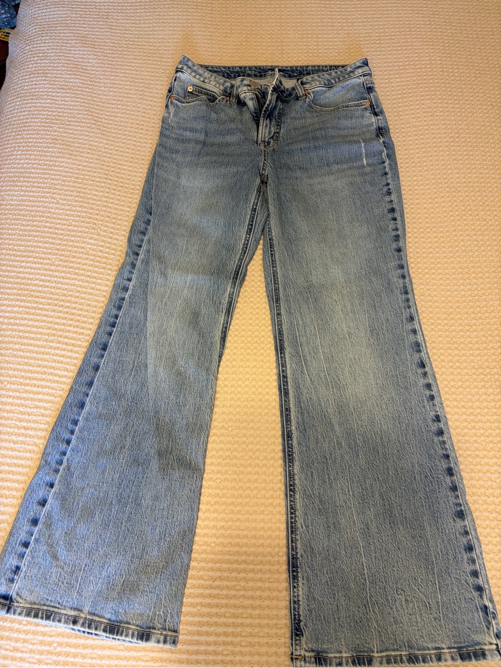 Reitmans Flare Leg Jeans Size 30 Medium Wash